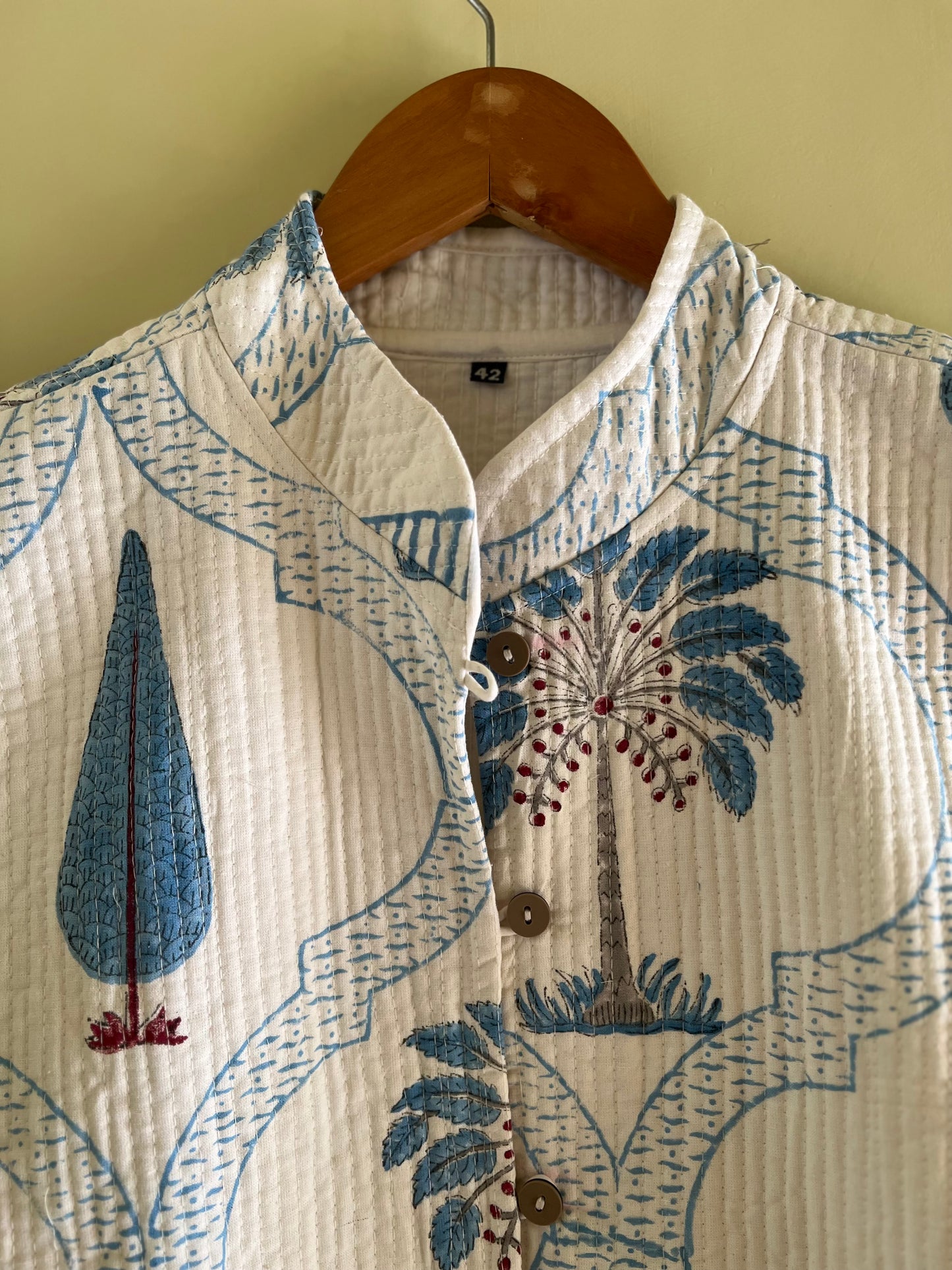 White Cut Sleeves Hand Block Jacket